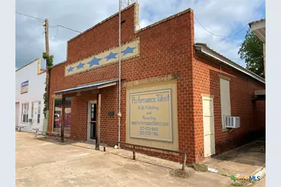 111 E Wallace Street, San Saba, TX 76877 - Photo 1