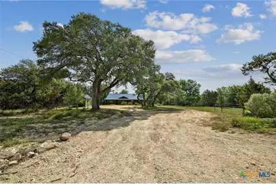 120 Buena Vista, Blanco, TX 78606 - Photo 2