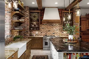 1606 Bordeaux Blanc, New Braunfels, TX 78132 - Photo 10