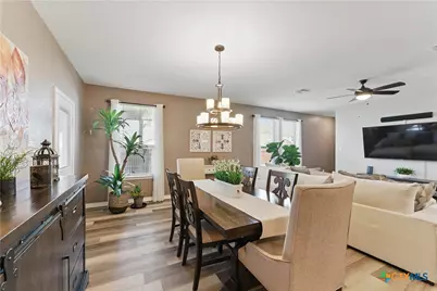 304 Dakota Creek, New Braunfels, TX 78130 - Photo 12