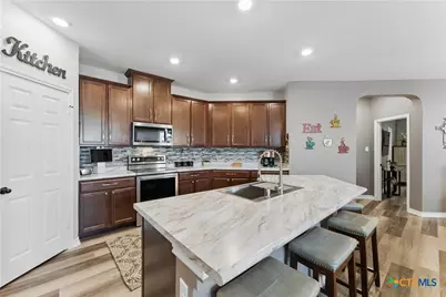 304 Dakota Creek, New Braunfels, TX 78130 - Photo 8