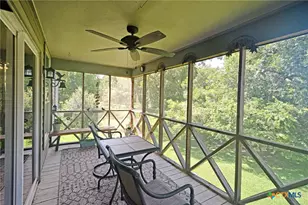 325 Fair Ln, New Braunfels, TX 78130 - Photo 24