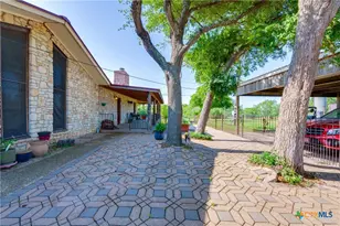 10745 Rosemar Ln, Adkins, TX 78101 - Photo 20