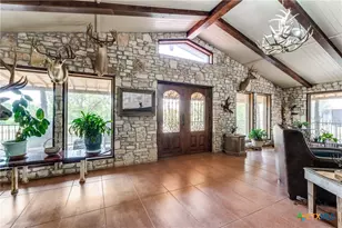 10745 Rosemar Ln, Adkins, TX 78101 - Photo 2