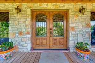 10745 Rosemar Ln, Adkins, TX 78101 - Photo 6