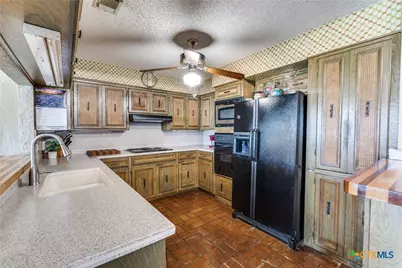 10745 Rosemar Lane, Adkins, TX 78101 - Photo 14