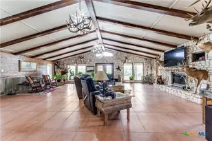 10745 Rosemar Ln, Adkins, TX 78101 - Photo 8