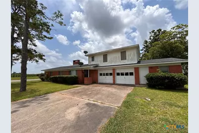 614 Apollo Drive, Edna, TX 77957 - Photo 2