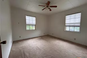 614 Apollo Dr, Edna, TX 77957 - Photo 36