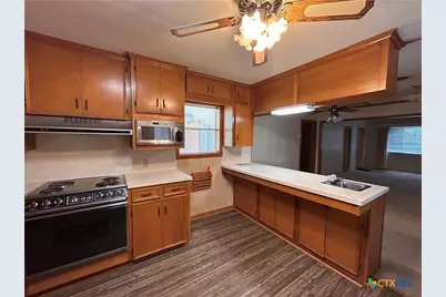 614 Apollo Drive, Edna, TX 77957 - Photo 6