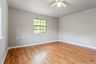 808 N 10th St, Temple, TX 76501 - Photo 18