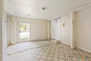 808 N 10th St, Temple, TX 76501 - Photo 40