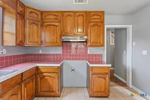 808 N 10th St, Temple, TX 76501 - Photo 14