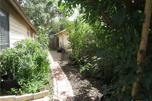 310 Rattan Dr, Victoria, TX 77901 - Photo 22