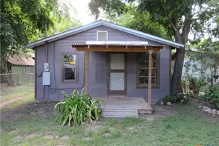 613 5 S Laurel Ave, Luling, TX 78648 - Photo 2