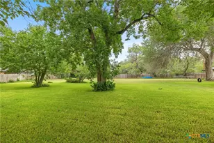 1223 N Sarah Dewitt Dr, Gonzales, TX 78629 - Photo 38