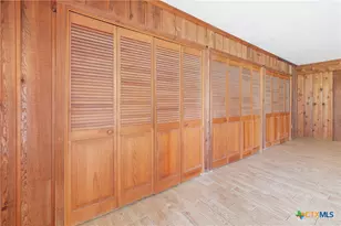 1223 N Sarah Dewitt Dr, Gonzales, TX 78629 - Photo 14