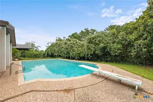 1223 N Sarah Dewitt Dr, Gonzales, TX 78629 - Photo 36