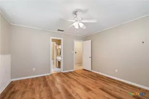 1223 N Sarah Dewitt Dr, Gonzales, TX 78629 - Photo 28