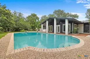 1223 N Sarah Dewitt Dr, Gonzales, TX 78629 - Photo 34