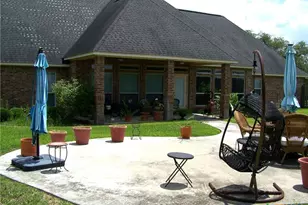 101 Laurel Oak Cir, Cuero, TX 77954 - Photo 26