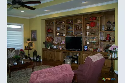 101 Laurel Oak Circle, Cuero, TX 77954 - Photo 6
