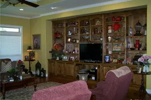 101 Laurel Oak Cir, Cuero, TX 77954 - Photo 6