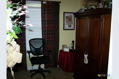 101 Laurel Oak Circle, Cuero, TX 77954 - Photo 14