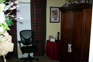 101 Laurel Oak Cir, Cuero, TX 77954 - Photo 14