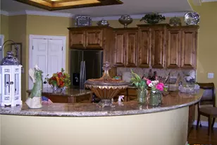 101 Laurel Oak Cir, Cuero, TX 77954 - Photo 10