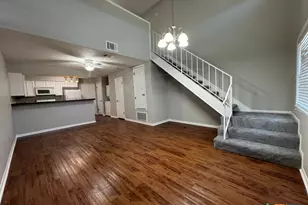 2112 E Airline Rd, Victoria, TX 77901 - Photo 6