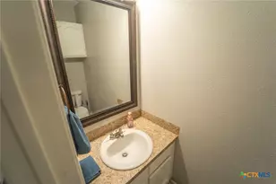 2112 E Airline Rd, Victoria, TX 77901 - Photo 18