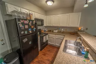 2112 E Airline Rd, Victoria, TX 77901 - Photo 16