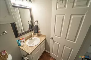 2112 E Airline Rd, Victoria, TX 77901 - Photo 22