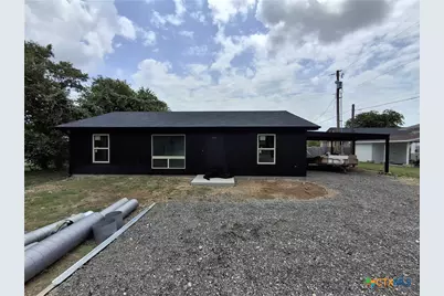 488 E Avenue R, Belton, TX 76513 - Photo 4