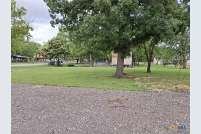 480 E Avenue R, Belton, TX 76513 - Photo 1