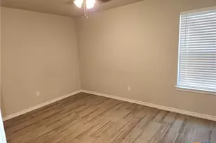 332 Arnold Dr, Belton, TX 76513 - Photo 8