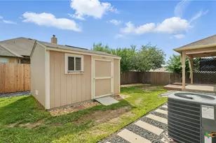 860 Highland Vista, New Braunfels, TX 78130 - Photo 30