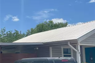 103 S 3rd St, Stockdale, TX 78160 - Photo 30