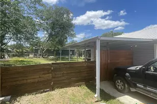 103 S 3rd St, Stockdale, TX 78160 - Photo 24