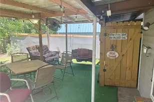 103 S 3rd St, Stockdale, TX 78160 - Photo 12