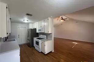 308 Fernwood Cir, Victoria, TX 77901 - Photo 4