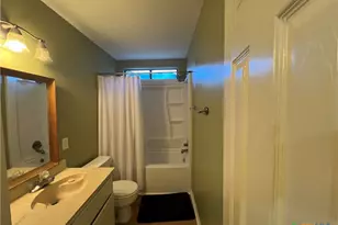 308 Fernwood Cir, Victoria, TX 77901 - Photo 10