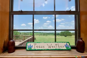 2725 Old Lehmann Rd, Kingsbury, TX 78638 - Photo 20