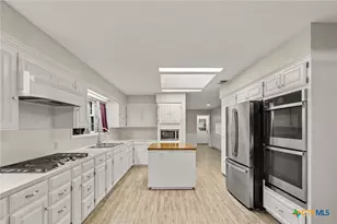 308 Woodway Dr, Victoria, TX 77904 - Photo 14