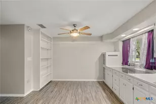 308 Woodway Dr, Victoria, TX 77904 - Photo 18