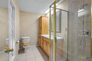 308 Woodway Dr, Victoria, TX 77904 - Photo 32