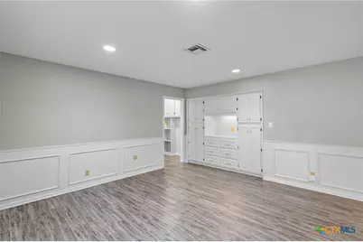 308 Woodway Drive, Victoria, TX 77904 - Photo 22