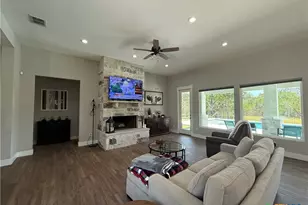 242 Flanders, Fischer, TX 78623 - Photo 6