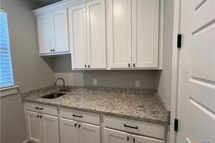 242 Flanders, Fischer, TX 78623 - Photo 8